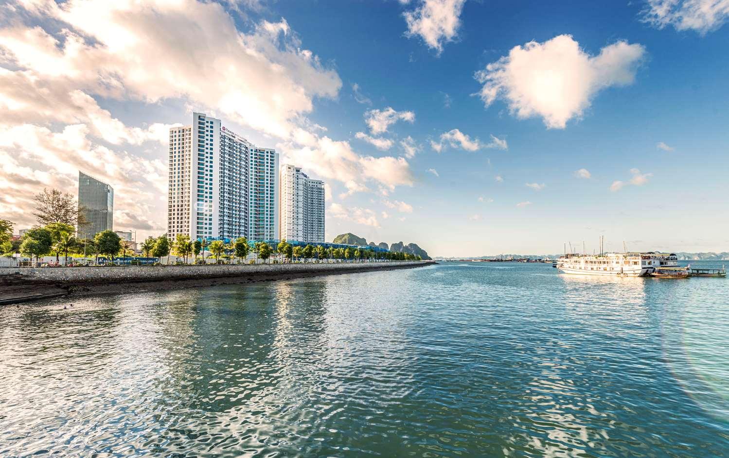 Western Premier Sapphire Hotel Hạ Long