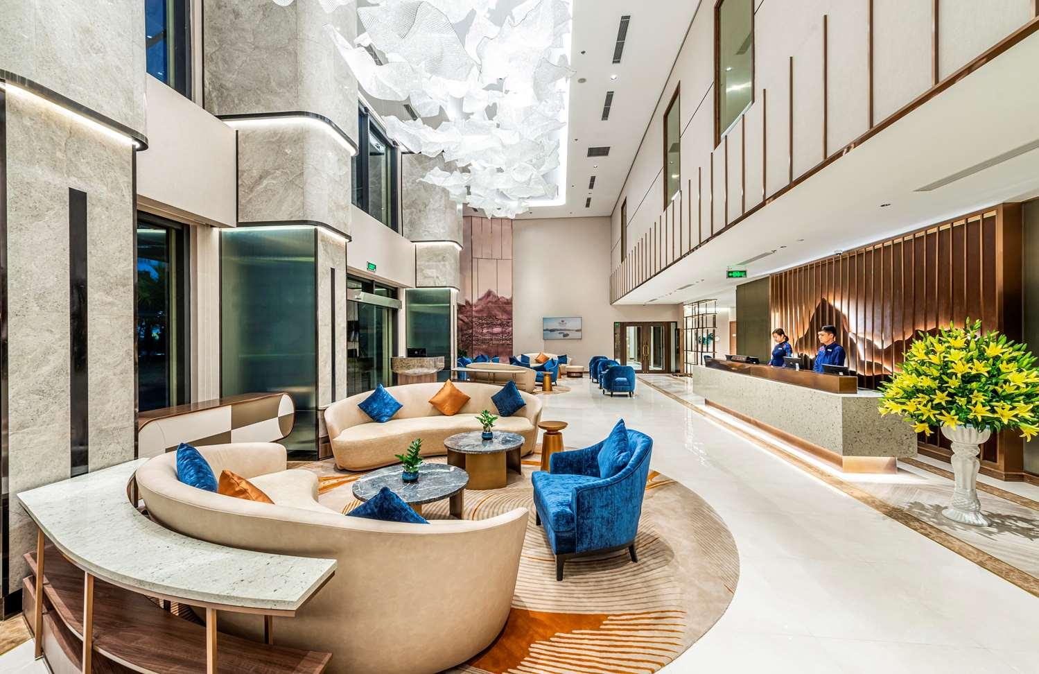 Western Premier Sapphire 5* Hạ Long