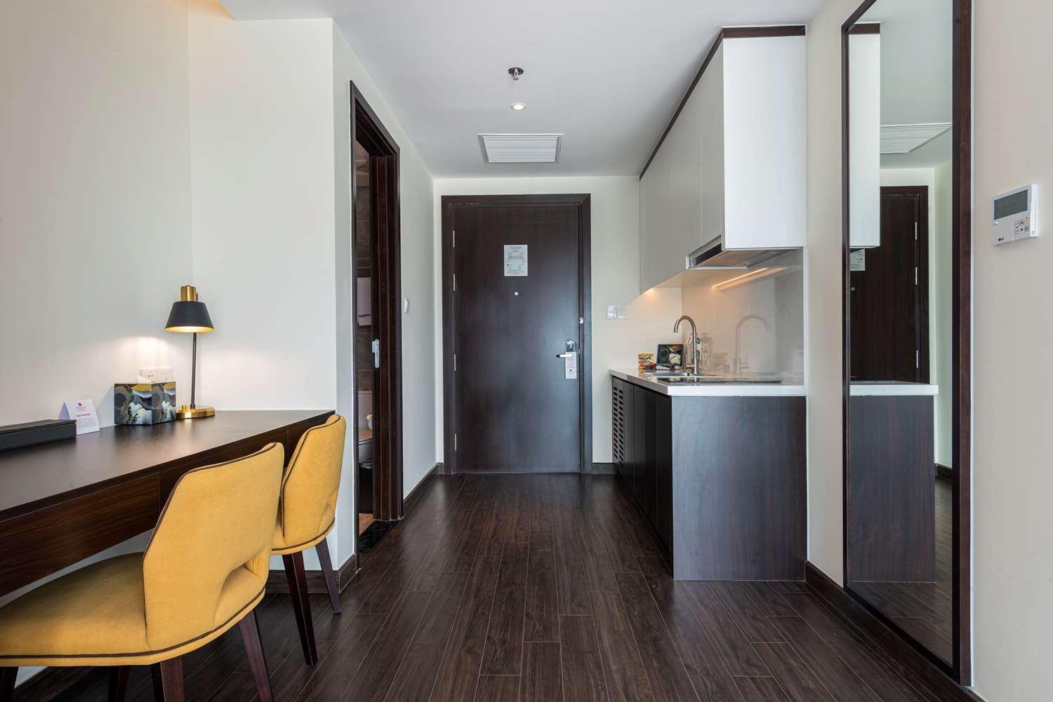 Hotel Western Premier Sapphire Hạ Long