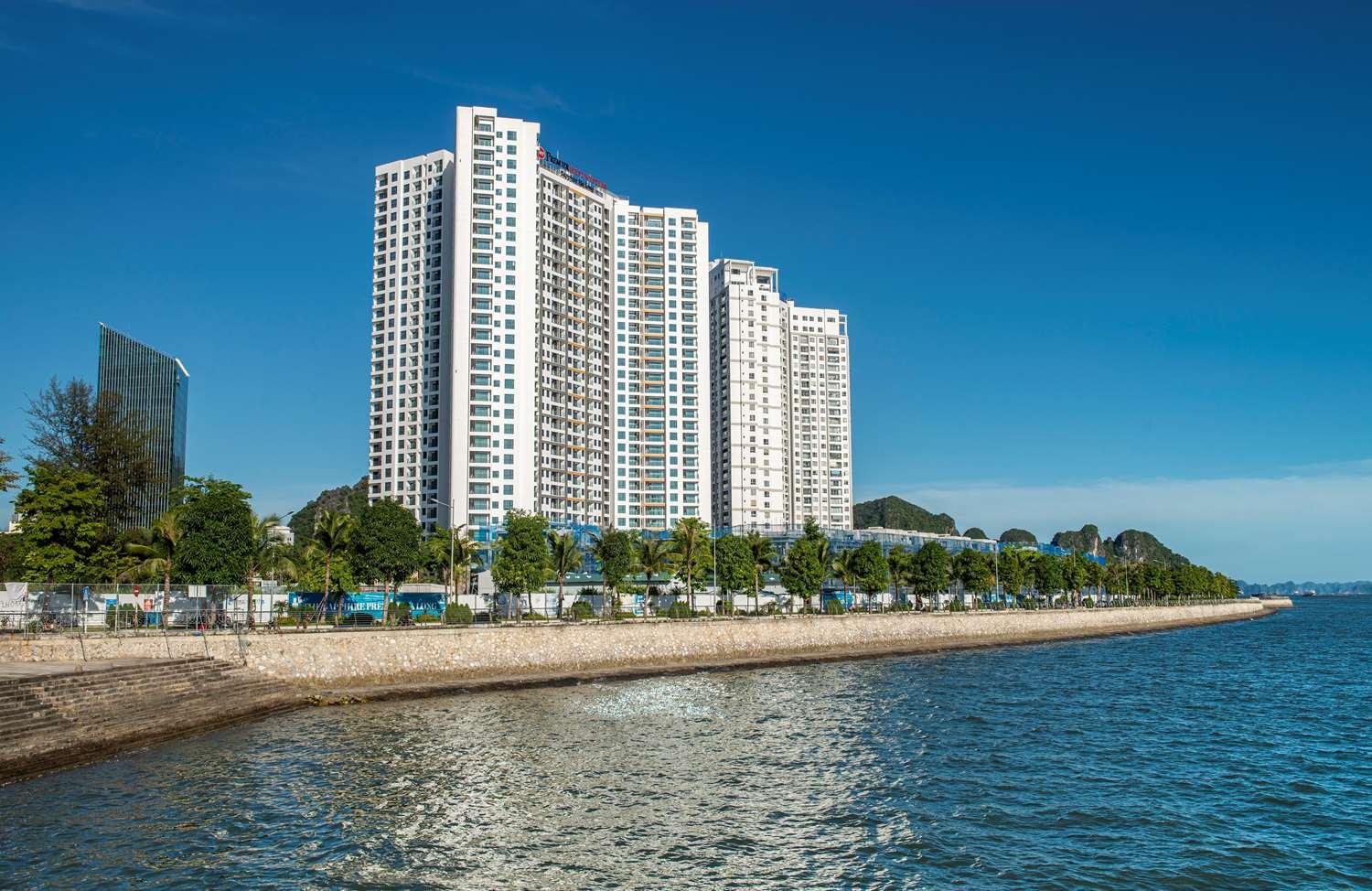 Western Premier Sapphire Hotel 5*